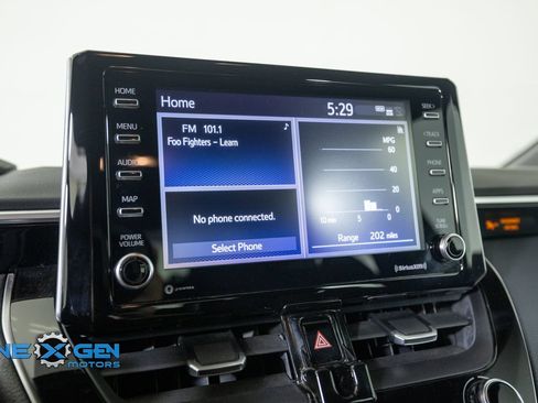 Used 2021 Toyota Corolla SE w/ Carpet Mat Package (TMS) FWD image 17