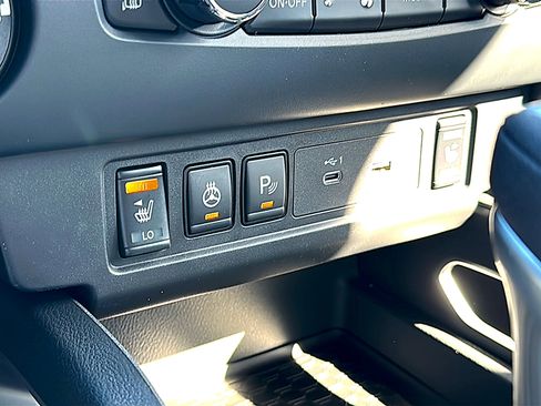 New 2026 Nissan Frontier SV w/ SV Convenience Package image 25