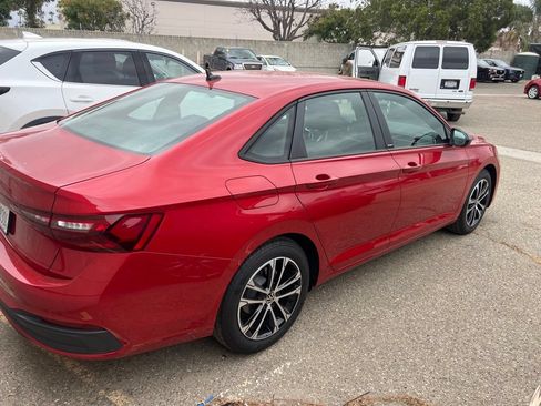 Used 2025 Volkswagen Jetta Sport FWD image 8