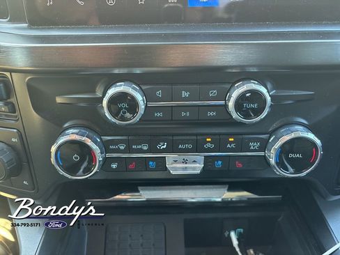 Used 2024 Ford F250 Lariat w/ Sport Appearance Package image 12