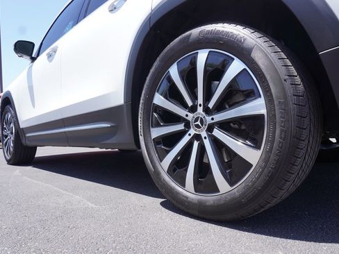 Used 2021 Mercedes-Benz GLB 250 4MATIC image 6