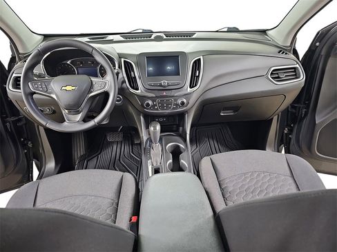Certified 2021 Chevrolet Equinox LT image 11