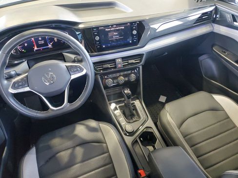 Used 2024 Volkswagen Taos SEL AWD/4WD image 12