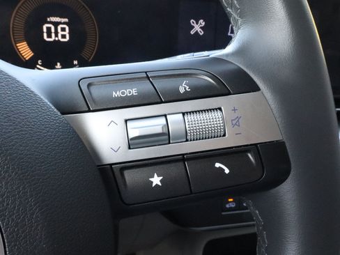 Used 2024 Hyundai Kona SEL FWD image 27