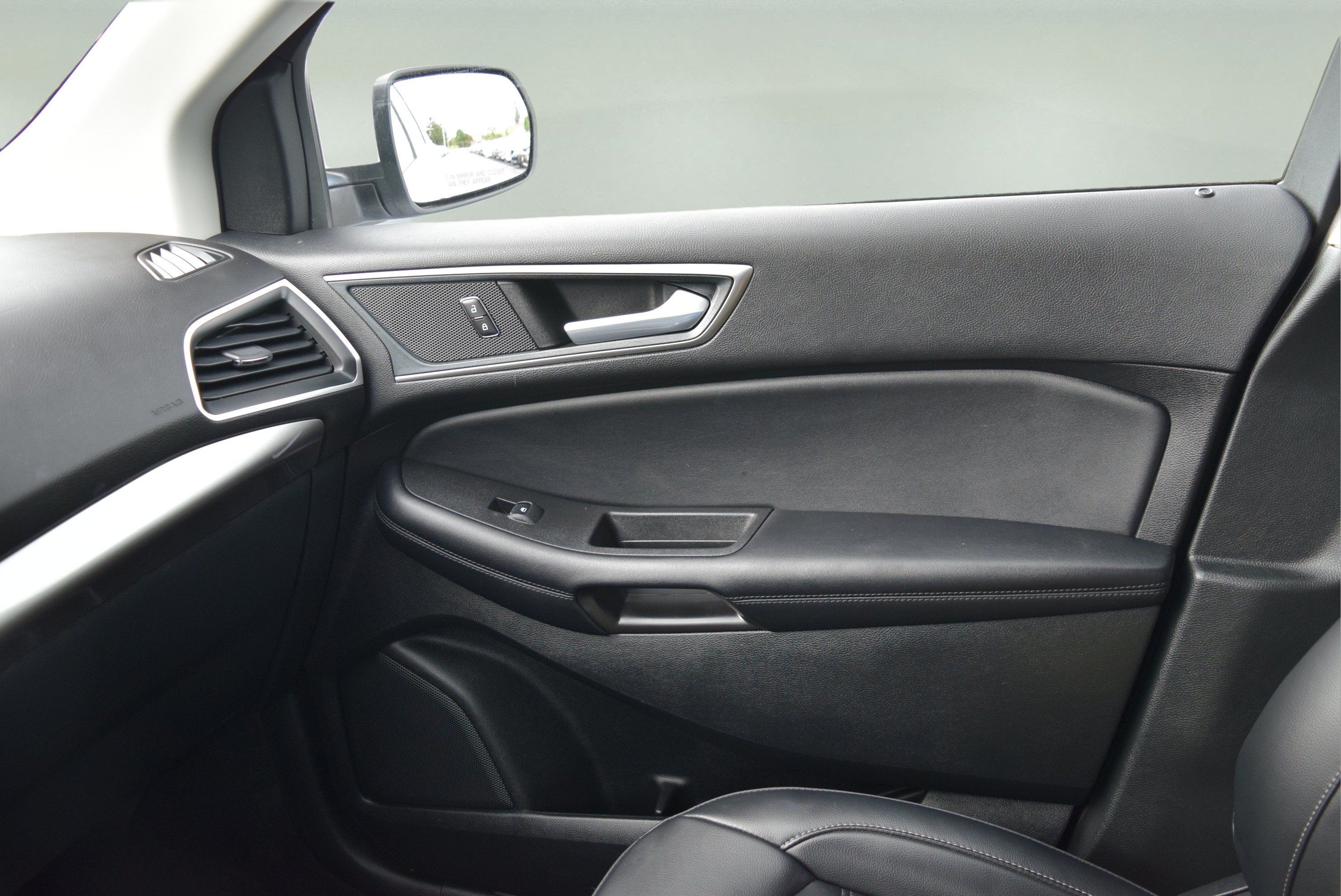Used 2024 Ford Edge SEL w/ Convenience Package AWD/4WD image 16