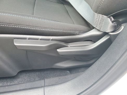 New 2026 Chevrolet Equinox EV LT image 20