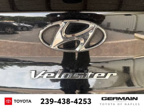 Used 2019 Hyundai Veloster Turbo FWD image 7