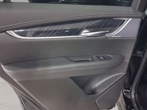 Used 2024 Cadillac XT6 Premium Luxury w/ LPO, Floor Liner Package AWD/4WD image 23