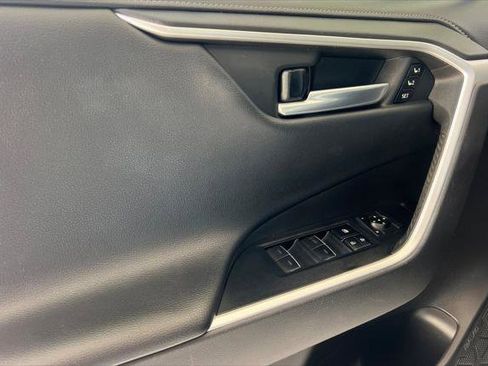 Certified 2022 Toyota RAV4 Limited image 12