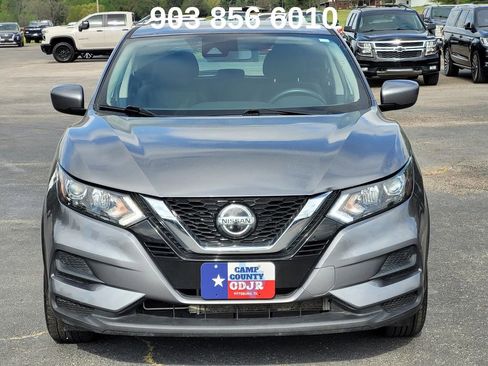 Used 2022 Nissan Rogue Sport S image 2