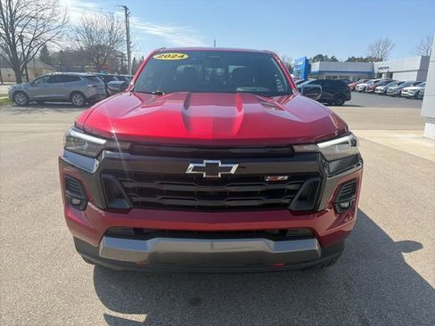 Certified 2024 Chevrolet Colorado Z71 w/ Z71 Convenience Package 2 AWD/4WD image 8