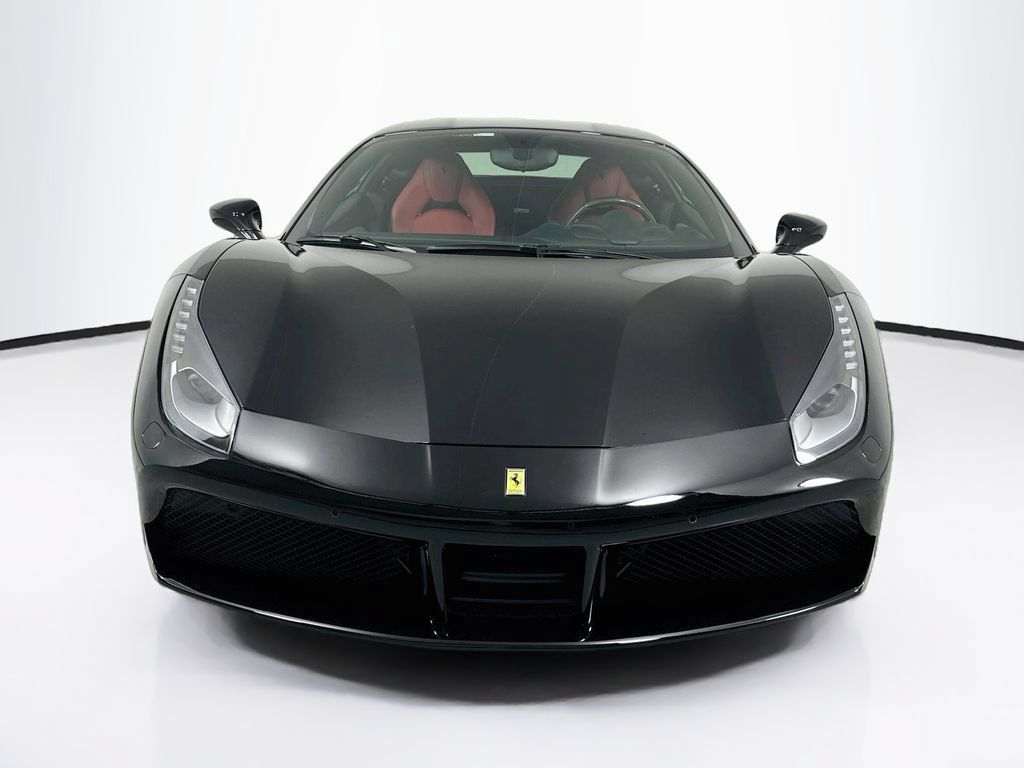 Used 2016 Ferrari 488 GTB RWD image 3