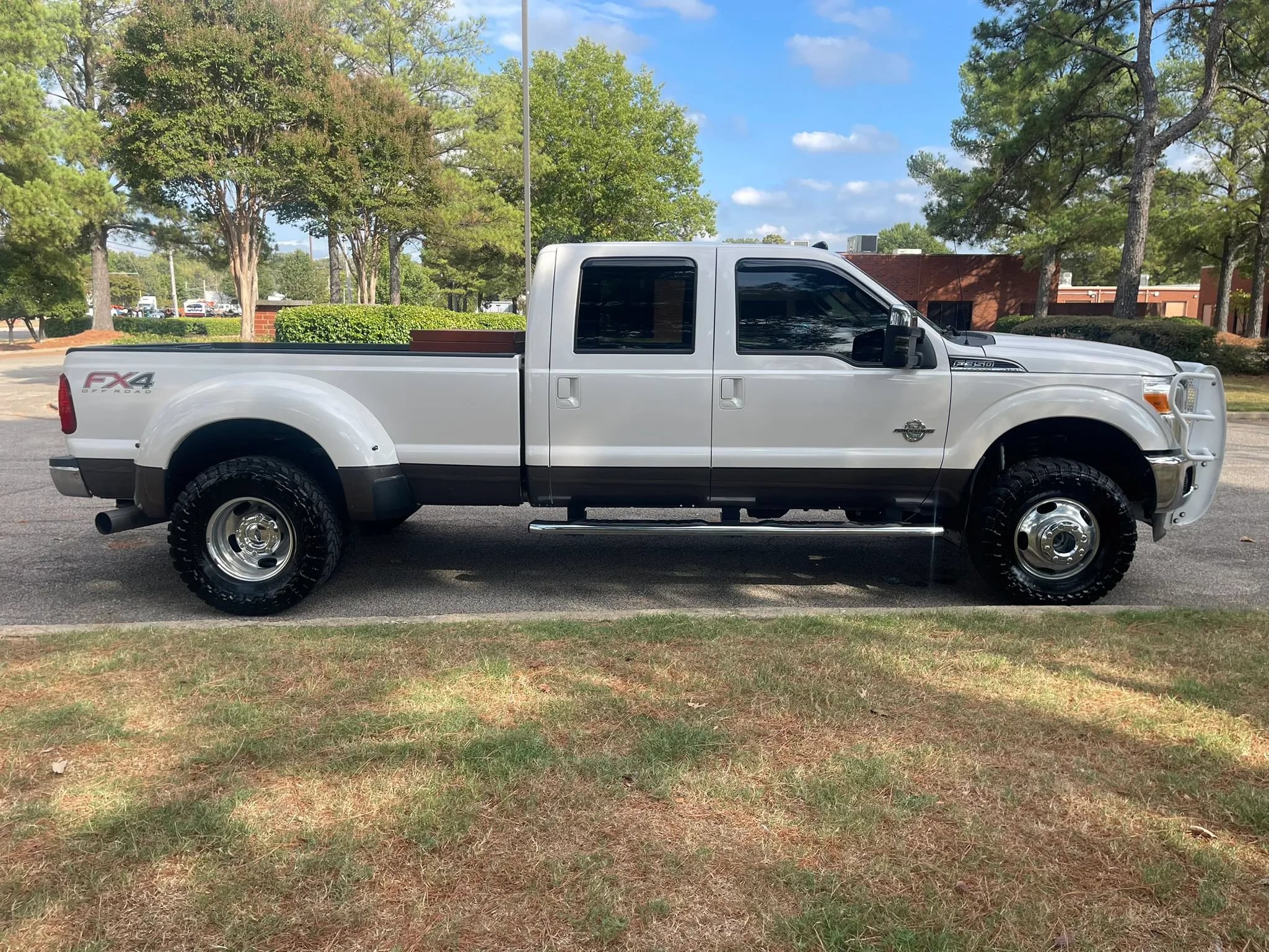 Used 2016 Ford F350 Lariat w/ Lariat Ultimate Package AWD/4WD image 6