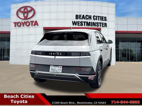 Used 2024 Hyundai Ioniq 5 SE RWD image 11