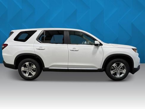 New 2025 Honda Pilot EX-L image 8