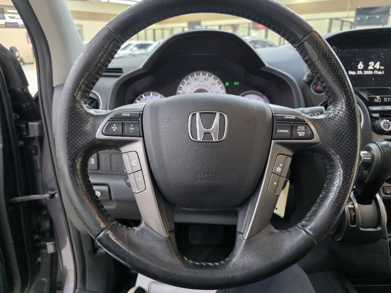Used 2015 Honda Pilot Touring image 31