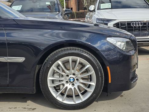 Used 2014 BMW 750i image 11