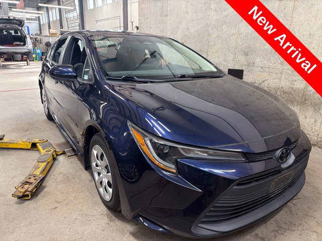 Used 2024 Toyota Corolla LE FWD image 3
