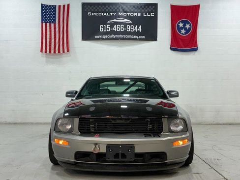 Used 2009 Ford Mustang GT Premium RWD image 2