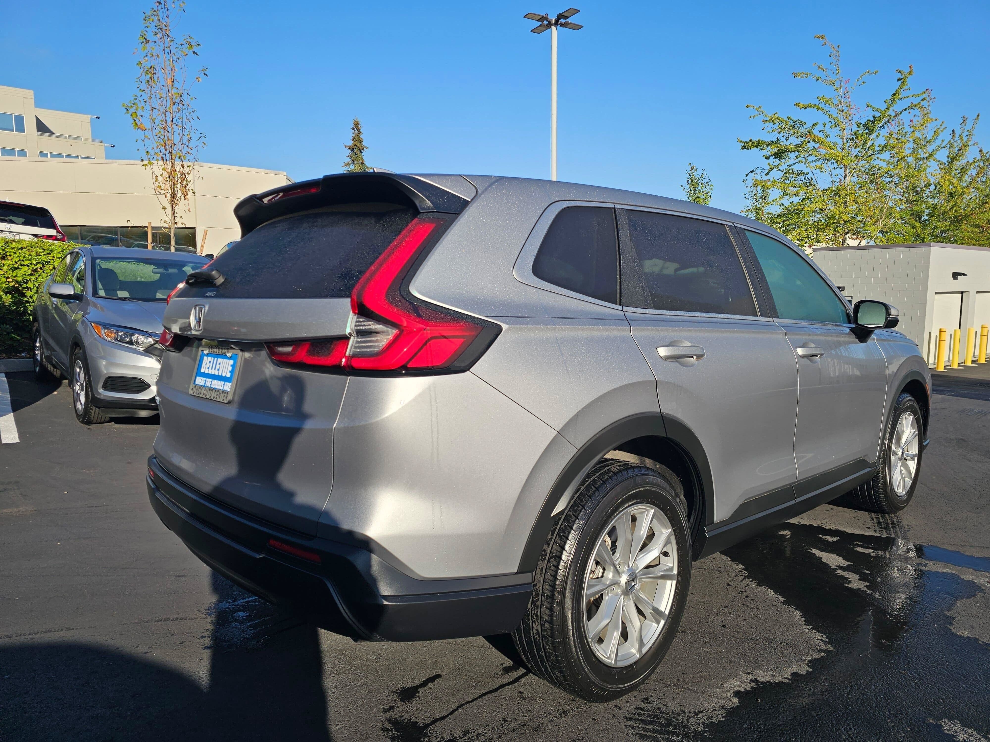 Used 2024 Honda CR-V EX image 7