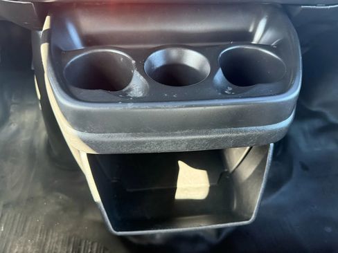 Used 2016 Chevrolet Express 2500 image 37