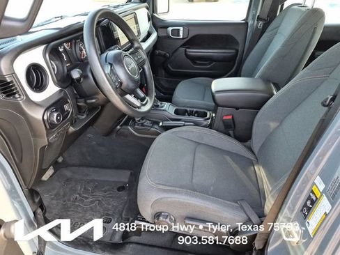 Used 2024 Jeep Wrangler Unlimited Sport AWD/4WD image 16
