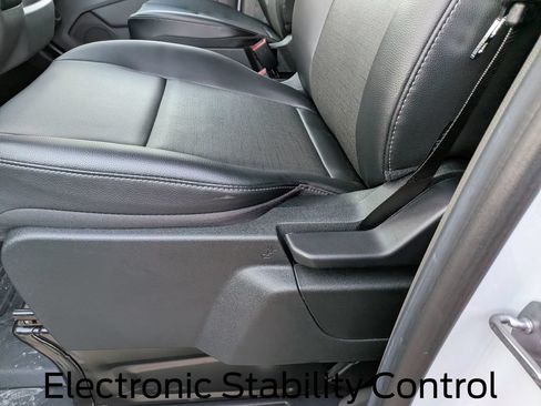 New 2026 Ford Transit 250 148 Medium Roof w/ Load Area Protection Package RWD image 13