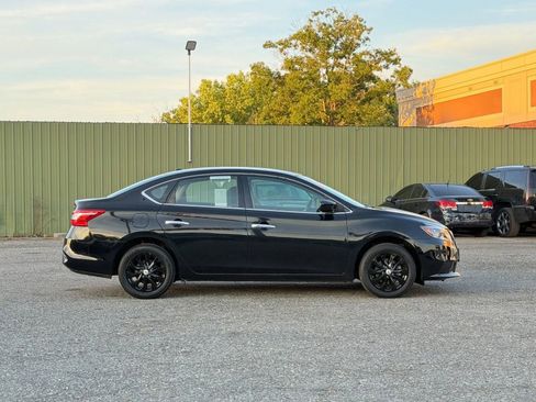 Used 2018 Nissan Sentra SV FWD image 8