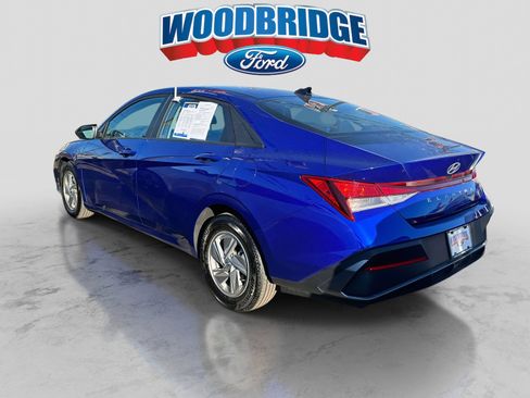 Used 2024 Hyundai Elantra SE image 5