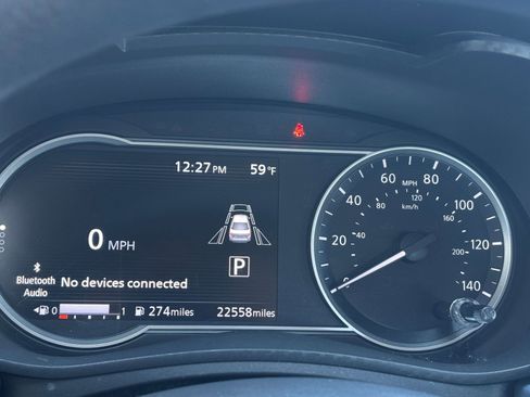 Used 2025 Nissan Versa SV FWD image 40