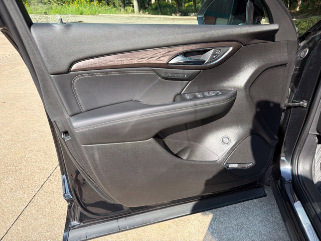 Used 2023 Buick Envision Avenir AWD/4WD image 8