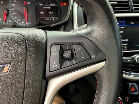 Used 2018 Chevrolet Sonic LT w/ Convenience Package FWD image 11