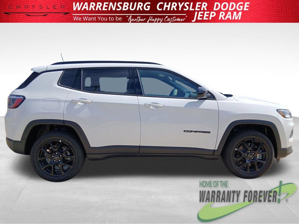 New 2026 Jeep Compass Latitude AWD/4WD image 3