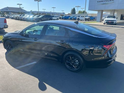Used 2025 Kia K5 LXS FWD image 23