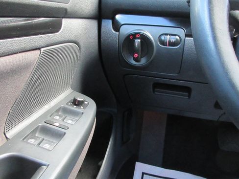 Used 2014 Volkswagen Jetta S image 32