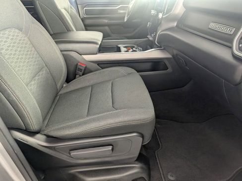 Used 2025 RAM 1500 Big Horn AWD/4WD image 33