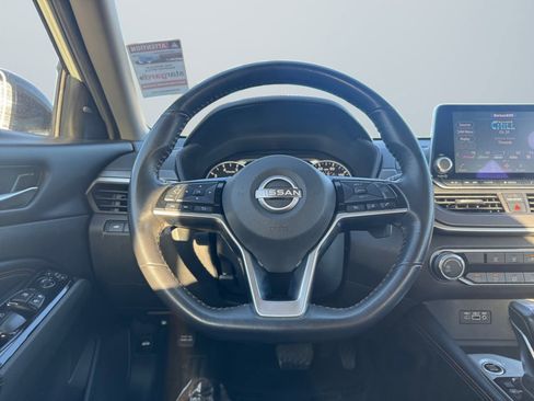 Used 2023 Nissan Altima 2.5 SR image 11