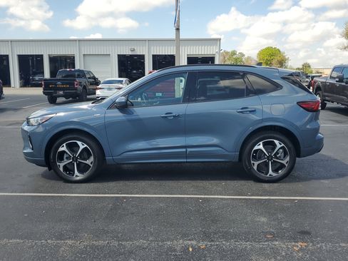 Certified 2023 Ford Escape ST-Line Elite w/ Premium Technology Package image 6