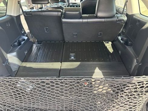 Certified 2024 Toyota Highlander XLE FWD image 37