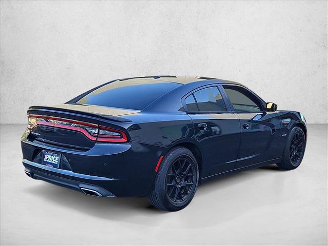 Used 2015 Dodge Charger SE w/ Sport Appearance Group RWD image 5