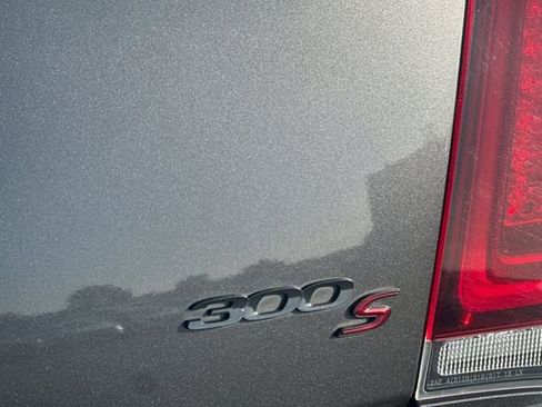 Used 2023 Chrysler 300 S image 31