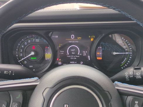 Used 2024 Jeep Wrangler Unlimited Rubicon 4xe AWD/4WD image 29