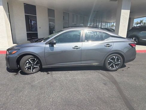 Used 2024 Nissan Sentra SV FWD image 5