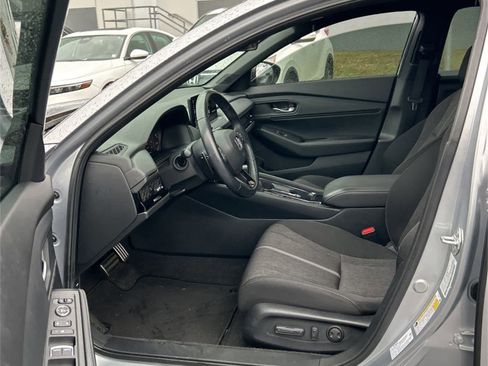 Used 2023 Honda Accord Sport image 11