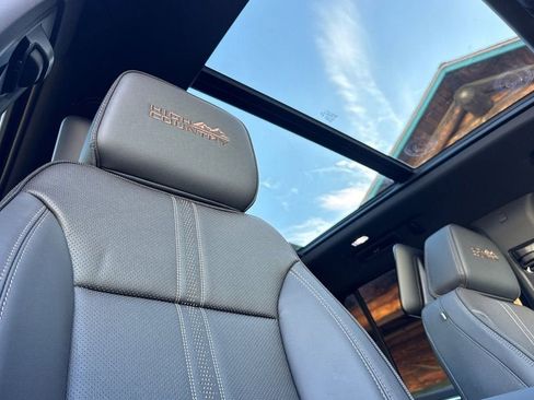 New 2026 Chevrolet Tahoe High Country image 19