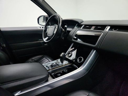 Used 2020 Land Rover Range Rover Sport SE image 25