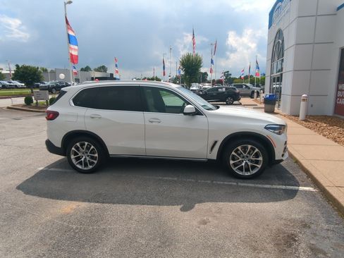 Used 2021 BMW X5 sDrive40i w/ Premium Package 2 RWD image 10