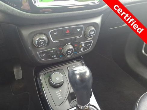 Certified 2018 Jeep Compass Limited image 16