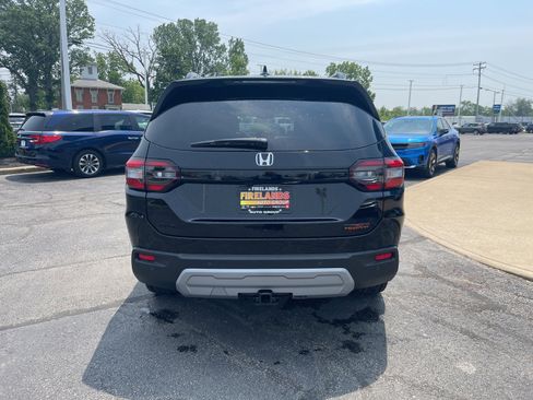 New 2025 Honda Pilot TrailSport image 7