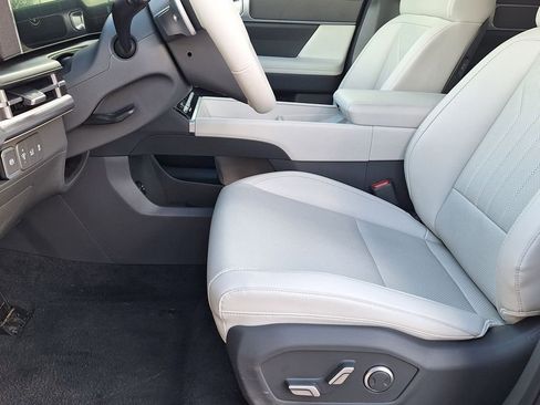 New 2025 Hyundai Santa Fe SEL AWD/4WD image 11